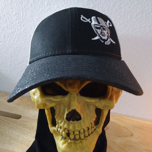 New Era Oakland Raiders Glitter Brim Mesh Snap Back Hat - Picture 1 of 16